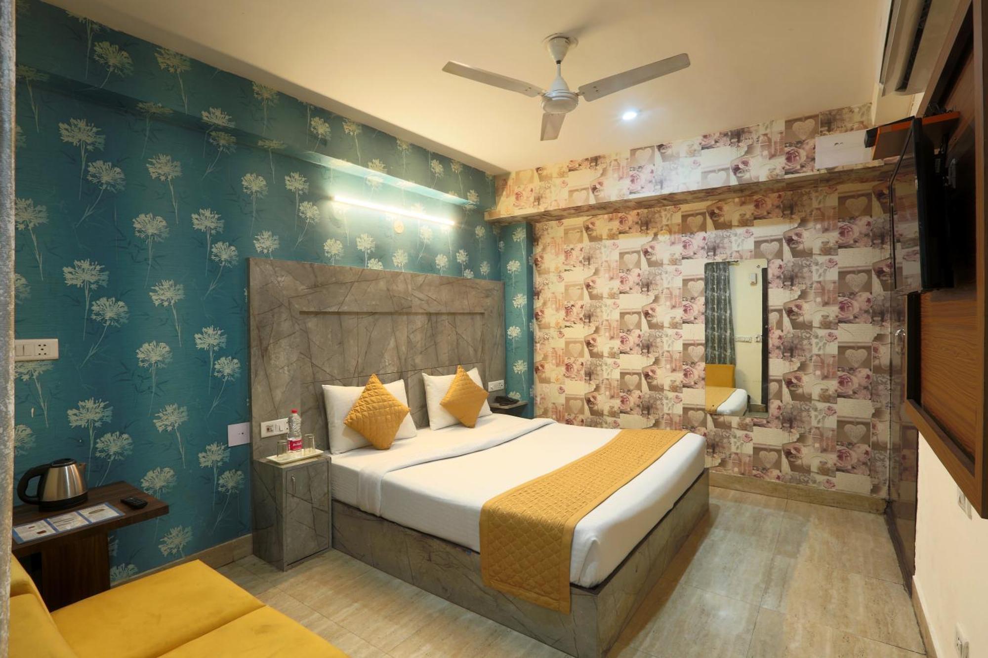 Hotel Ark Wood At Airport New Delhi Extérieur photo