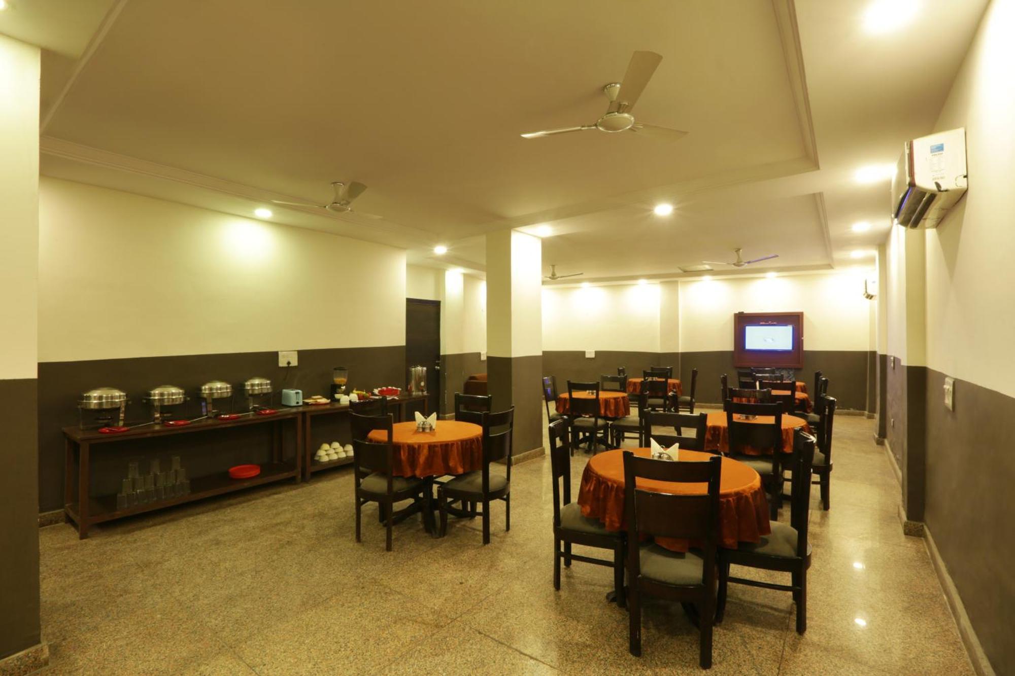 Hotel Ark Wood At Airport New Delhi Extérieur photo