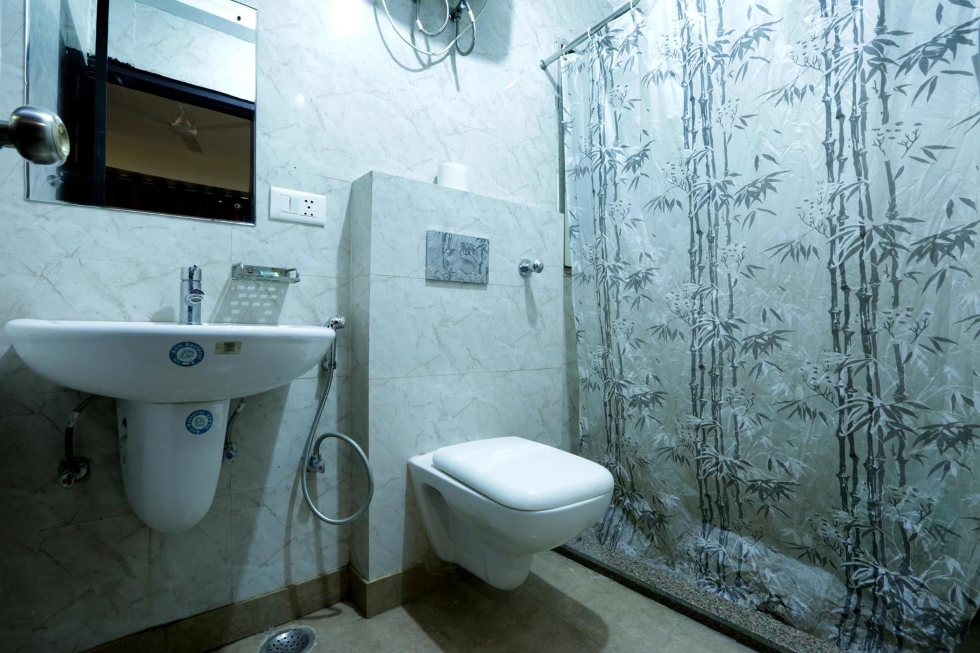 Hotel Ark Wood At Airport New Delhi Extérieur photo